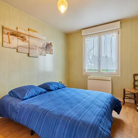 Les Pieds Dans L'eau By Interhome