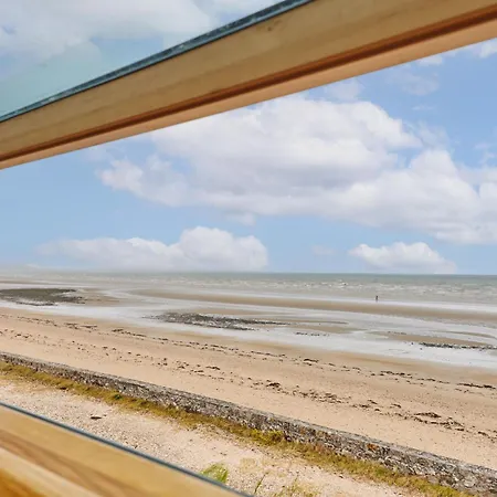 בית נופש Les Pieds Dans L'eau By Interhome *