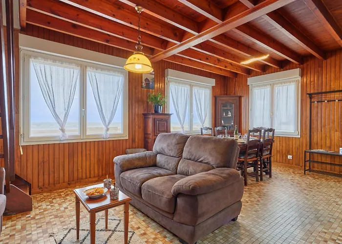 Casa de Férias Les Pieds Dans L'eau By Interhome *